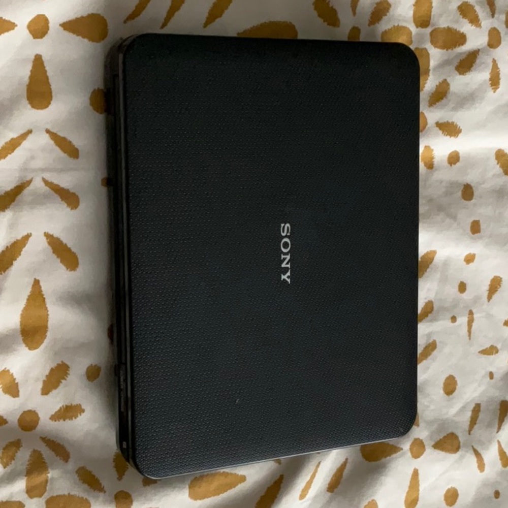 Sony mini DVD player